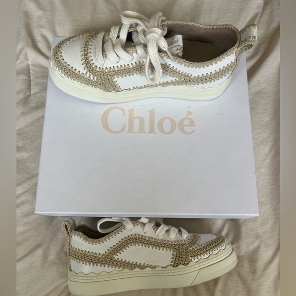 Chloé's classic Lauren sneaker - Picture 2 of 6